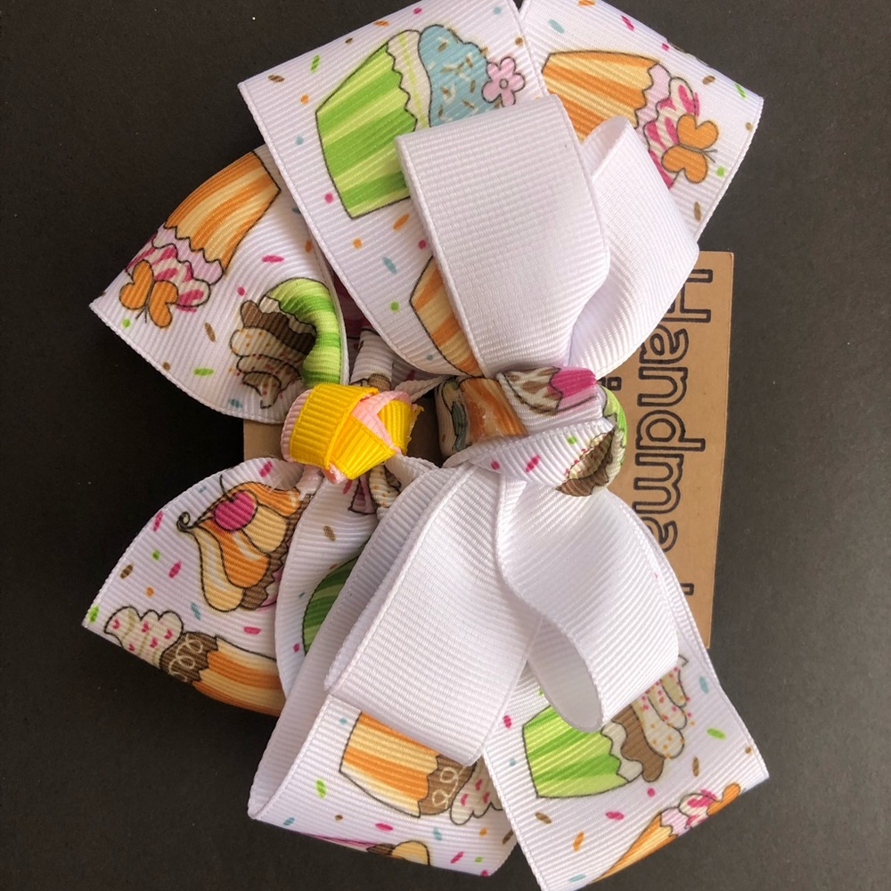 Cupcake hair bows